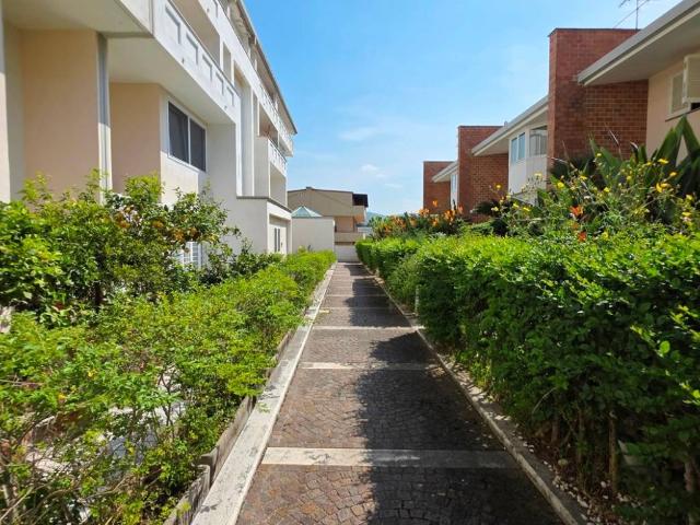 Villa Schiera in vendita a Caserta, Campania