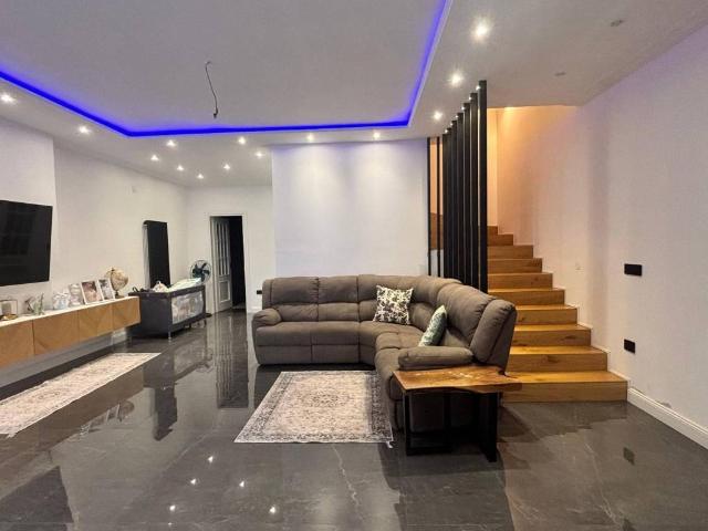 Villa Schiera in vendita a Caserta