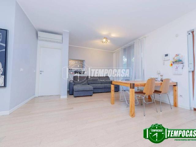 Villa Schiera in vendita a Casorate Primo, Lombardia