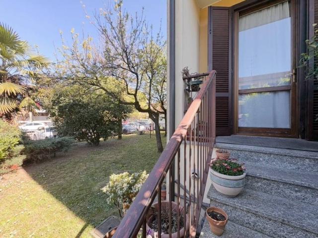 Villa Schiera in vendita a Casorate Primo, Lombardia