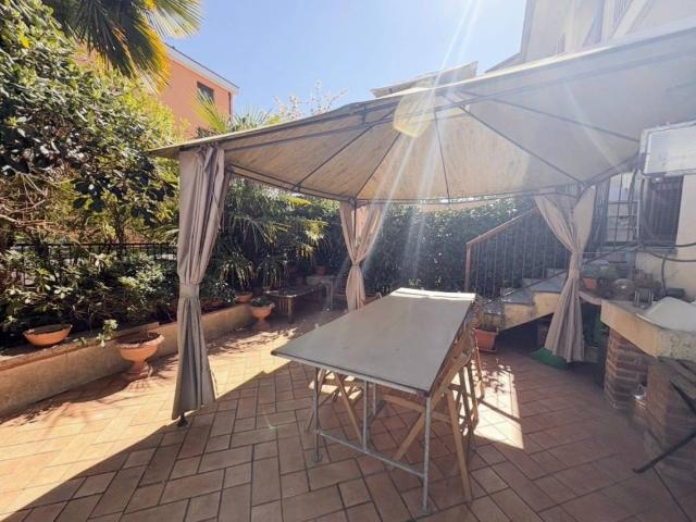 Villa Schiera in vendita a Casorate Primo, Lombardia