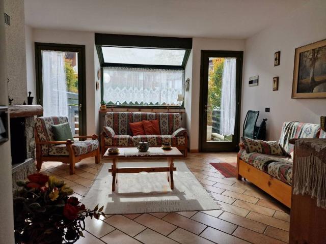 Villa Schiera in vendita a Santa Elisabetta, Caspoggio