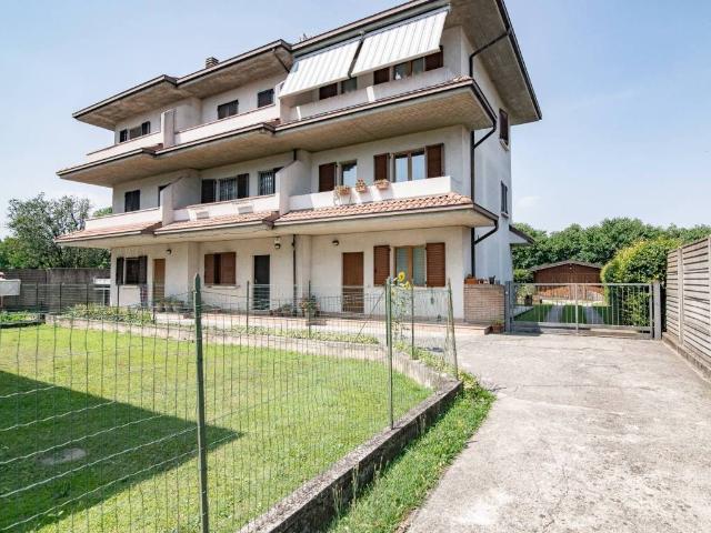 Villa Schiera in vendita a Cassano D'adda, Lombardia