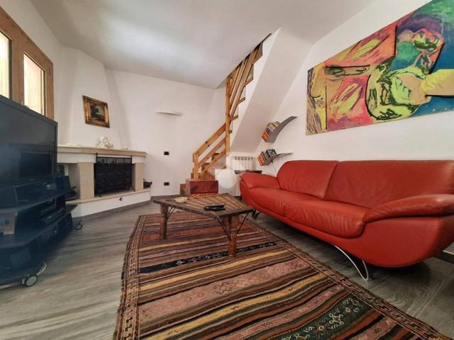 Villa Schiera in vendita a Cassano delle Murge, Bari