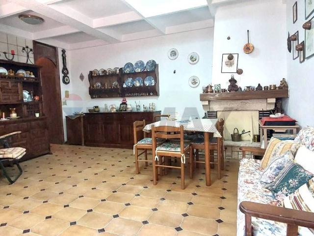 Villa Schiera in vendita a Puglia, Bari