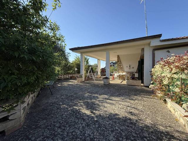 Villa Schiera in vendita a Puglia, Bari