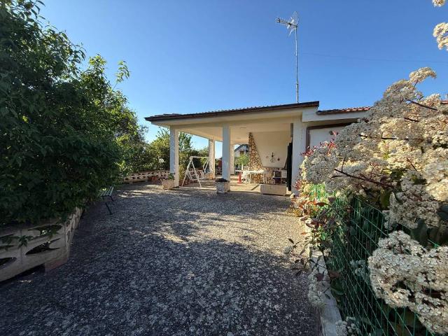 Villa Schiera in vendita a Puglia, Bari
