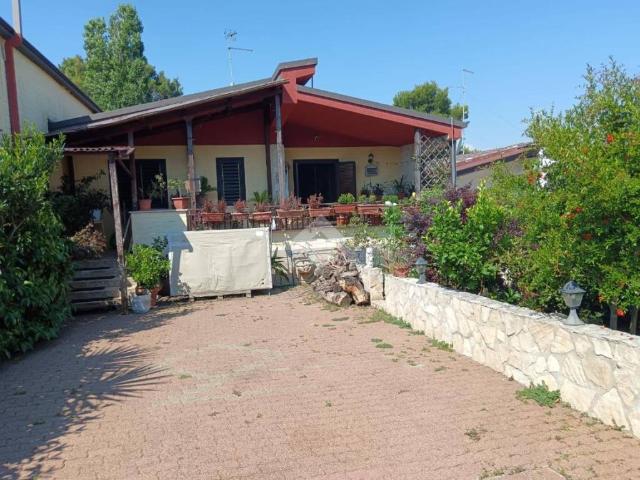 Villa Schiera in vendita a Puglia, Bari