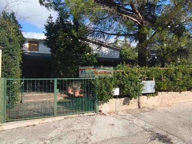 Villa Schiera in vendita a Puglia, Bari