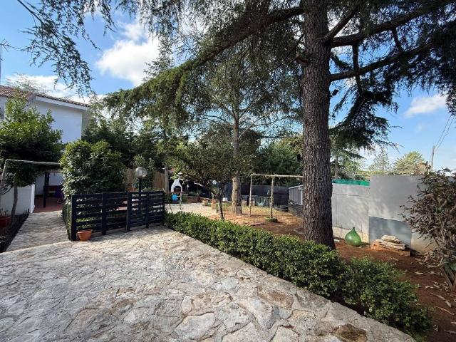 Villa Schiera in vendita a Cassano delle Murge, Bari