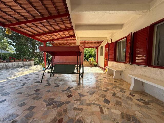 Villa Schiera in vendita a Puglia, Bari