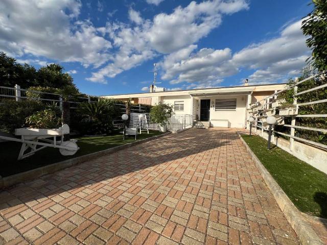 Villa Schiera in vendita a Puglia, Bari