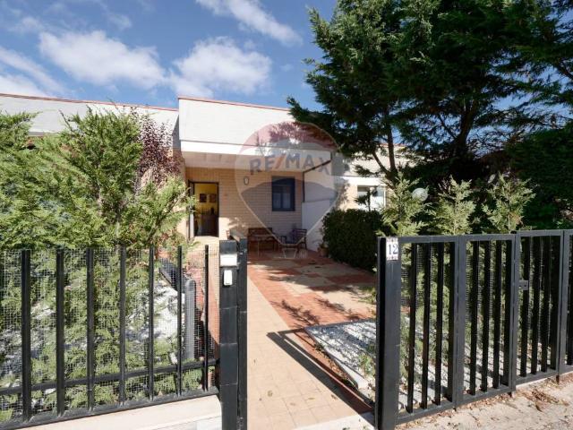 Villa Schiera in vendita a Puglia, Bari