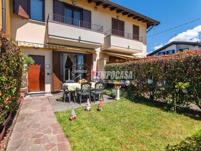 Villa Schiera in vendita a Cassina Rizzardi, Lombardia