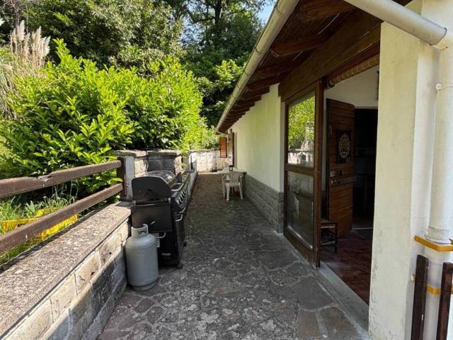 Villa Schiera in vendita a Unione dell'Appennino Bolognese, Castel D'aiano
