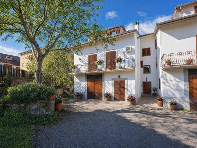 Villa Schiera in vendita a Unione dei Comuni Montani Amiata Grossetana, Castel Del Piano