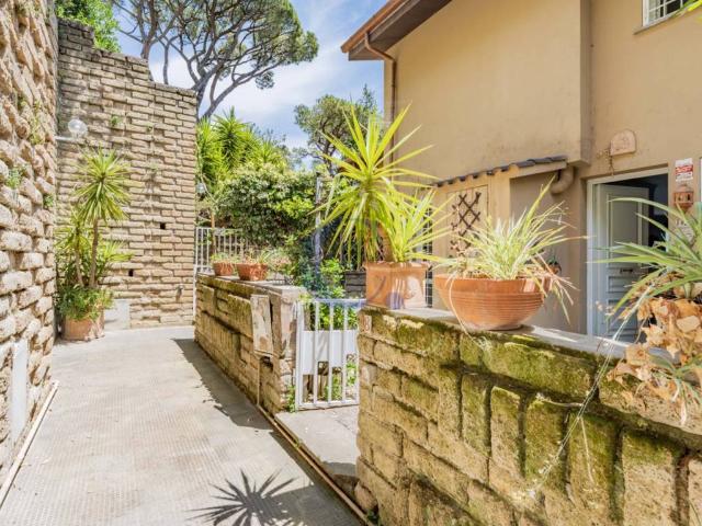 Villa Schiera in vendita a Roma Capitale, Lazio