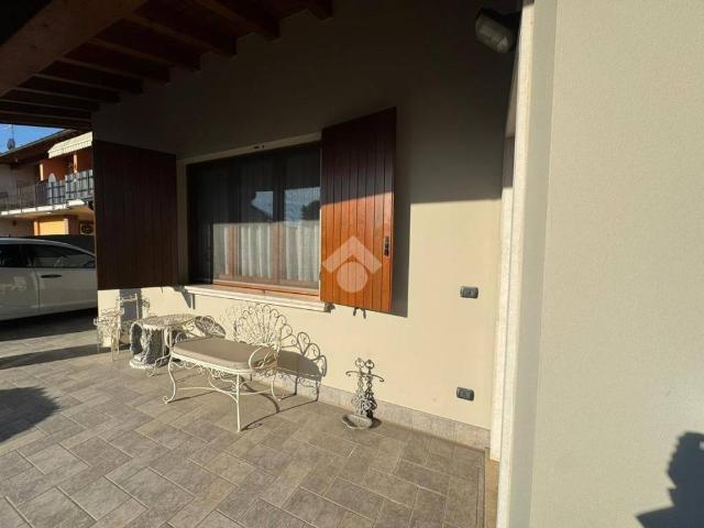 Villa Schiera in vendita a Colorne, Castel Mella