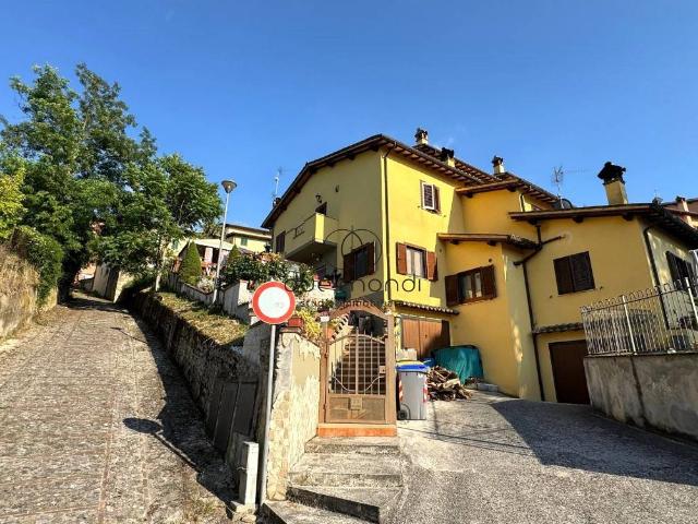 Villa Schiera in vendita a Castel Ritaldi, Umbria