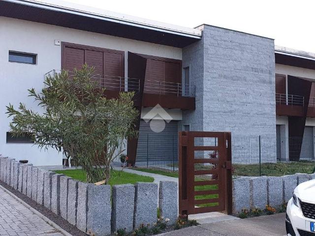 Villa Schiera in vendita a Castelbelforte, Lombardia