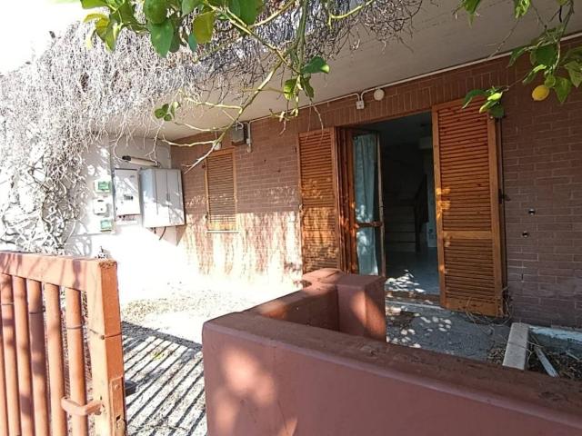 Villa Schiera in vendita a Castelforte, Lazio