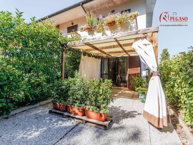Villa Schiera in vendita a Castelfranco Di Sotto, Toscana