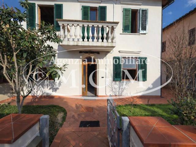 Villa Schiera in vendita a Castelfranco di Sotto, Pisa