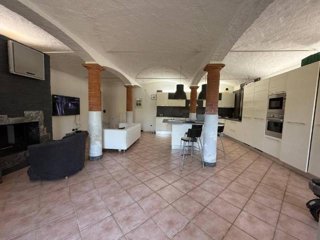 Villa Schiera in vendita a Riolo, Castelfranco Emilia