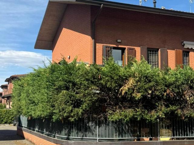 Villa Schiera in vendita a Unione dei comuni del Sorbara, Castelfranco Emilia
