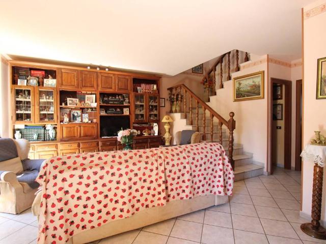 Villa Schiera in vendita a Castelfranco Piandiscò, Toscana