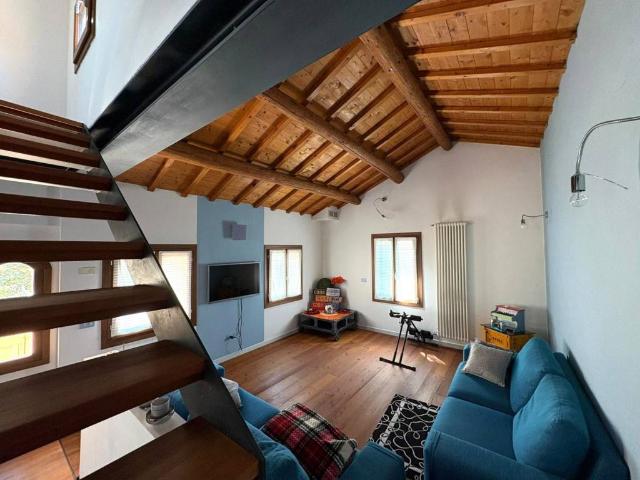 Villa Schiera in vendita a Castelgomberto, Veneto