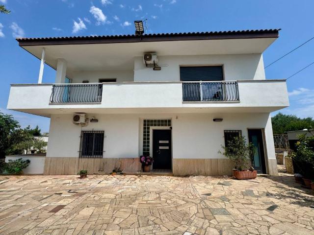 Villa Schiera in vendita a Puglia, Bari