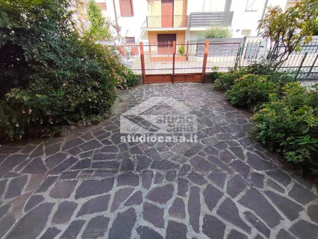Villa Schiera in vendita a Castelleone, Cremona