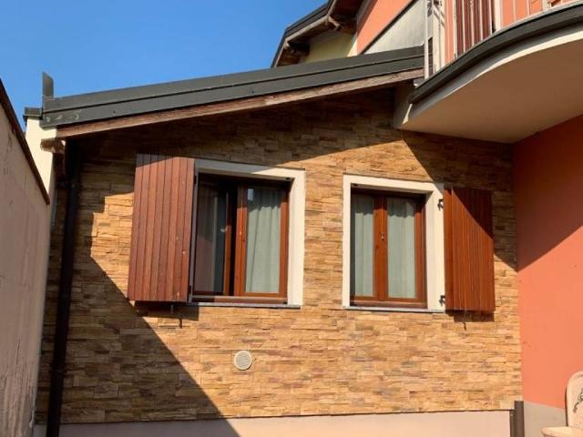 Villa Schiera in vendita a Castelleone, Lombardia