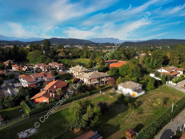Villa Schiera in vendita a Castelletto sopra Ticino, Novara