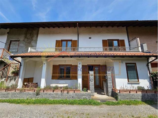 Villa Schiera in vendita a Piemonte, Novara
