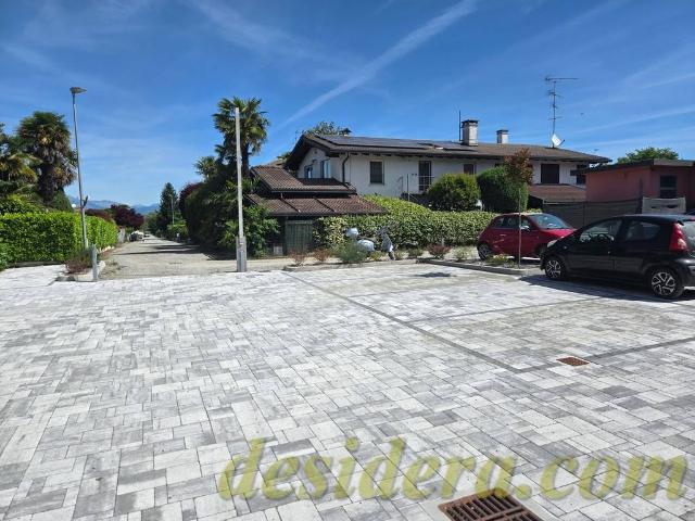 Villa Schiera in vendita a Castelletto sopra Ticino, Novara