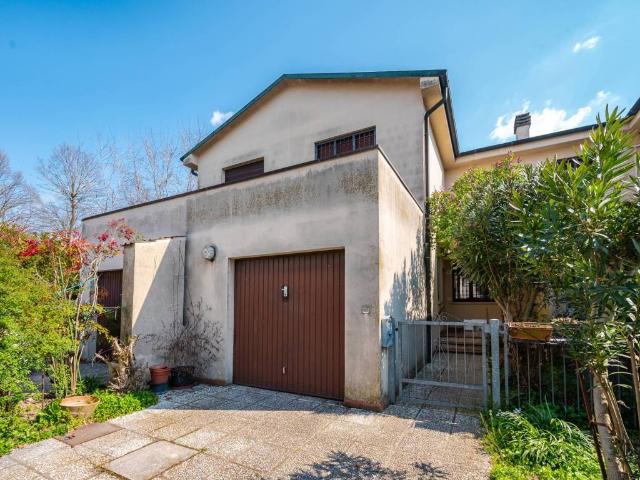Villa Schiera in vendita a Unione Reno Galliera, Reggio Emilia