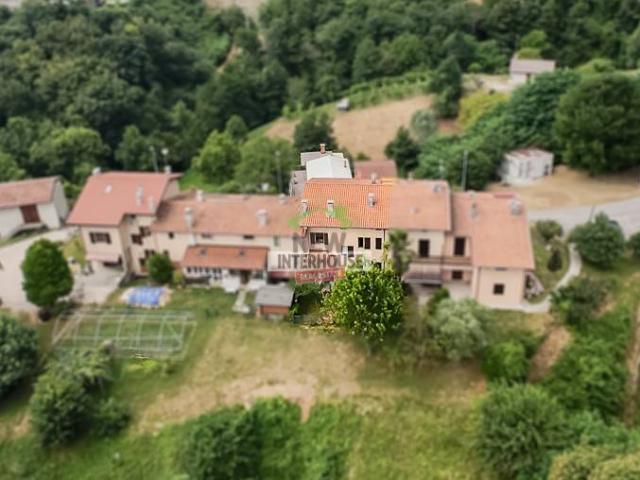 Villa Schiera in vendita a Castelnovo Del Friuli, Friuli-Venezia Giulia
