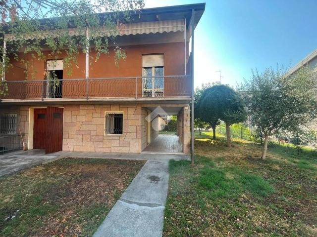 Villa Schiera in vendita a Terra di Mezzo, Re