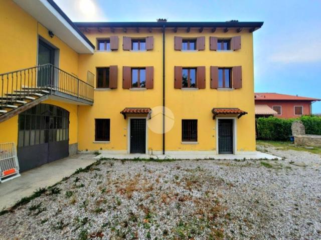 Villa Schiera in vendita a Castelnuovo Del Garda, Veneto