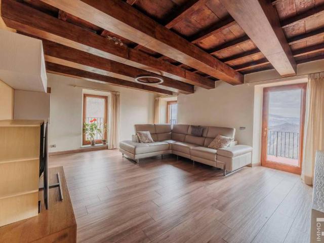 Villa Schiera in vendita a Unione Comuni Garfagnana, Castelnuovo Di Garfagnana