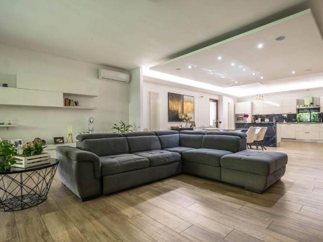 Villa Schiera in vendita a Valle Yoro, Castelnuovo di Porto