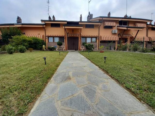 Villa Schiera in vendita a Piemonte, Asti