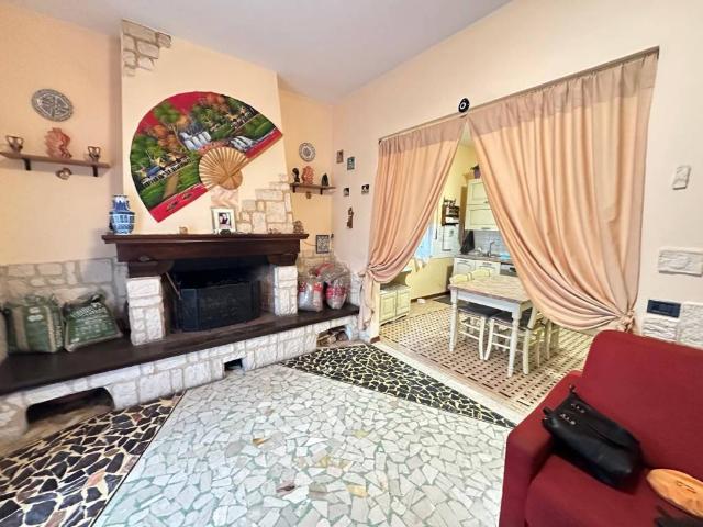 Villa Schiera in vendita a Castelnuovo Magra, Liguria