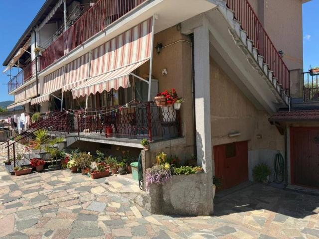 Villa Schiera in vendita a Castelnuovo Magra, Liguria