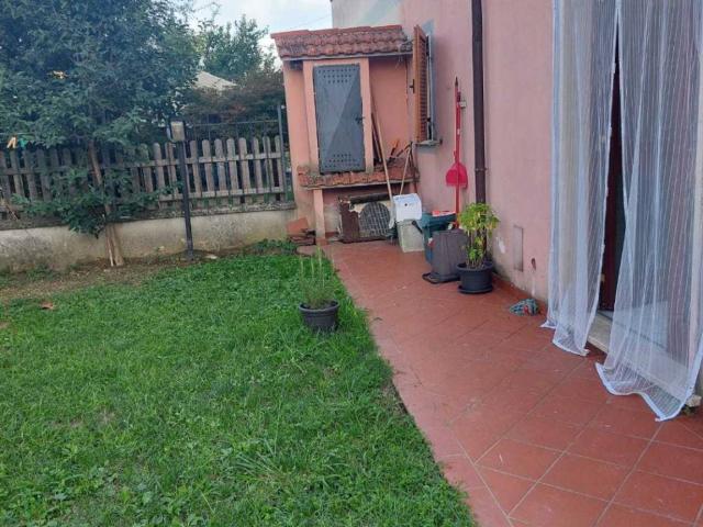 Villa Schiera in vendita a Castelnuovo Magra, Liguria