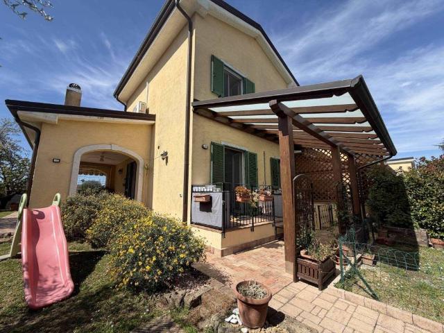 Villa Schiera in vendita a Palvotrisia, Castelnuovo Magra