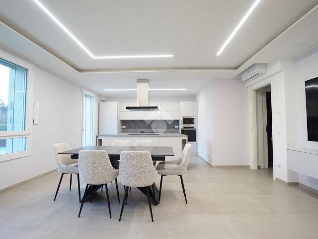 Villa Schiera in vendita a Unione di comuni Terre di Castelli, Castelnuovo Rangone