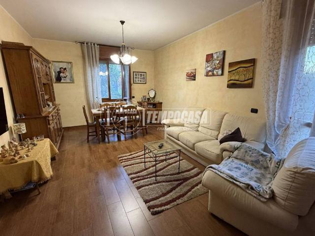 Villa Schiera in vendita a Unione di comuni Terre di Castelli, Castelnuovo Rangone
